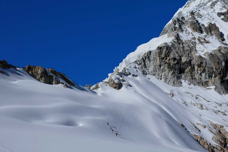 Glacier traverse trek