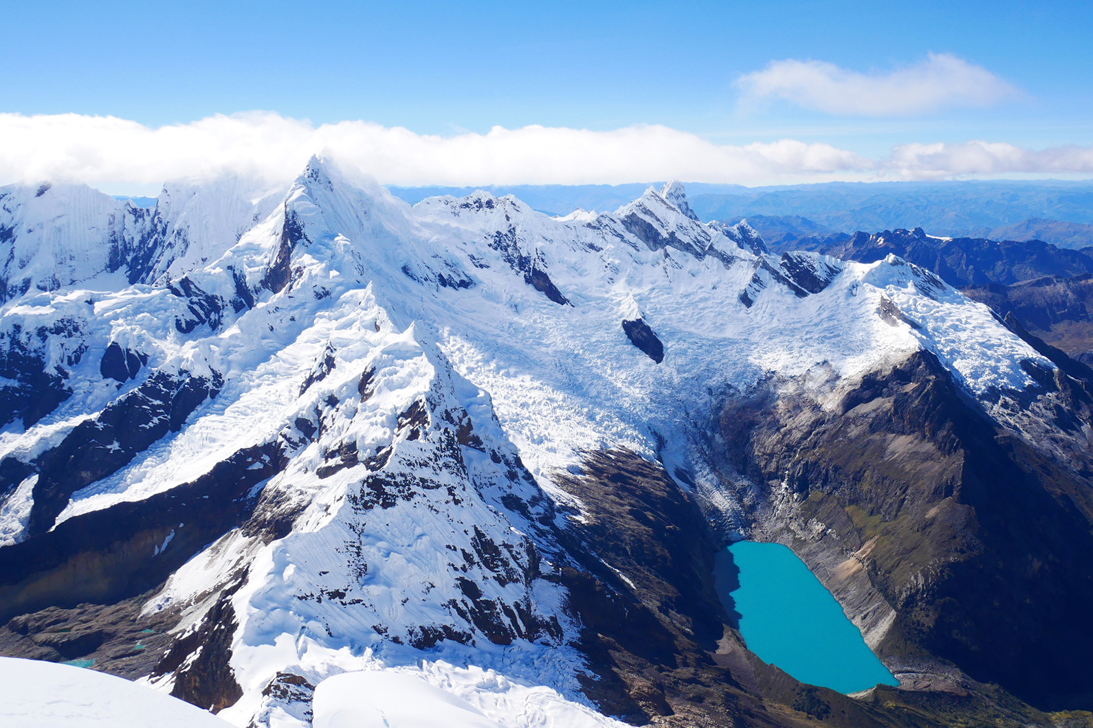 mountain in cordillera blanca Perú